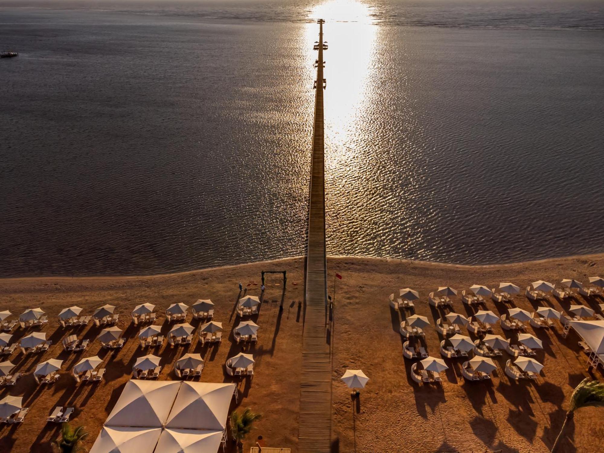 Rixos Premium Seagate Hotel Шарм ел-Шейх Екстериор снимка The beach at the Dead Sea